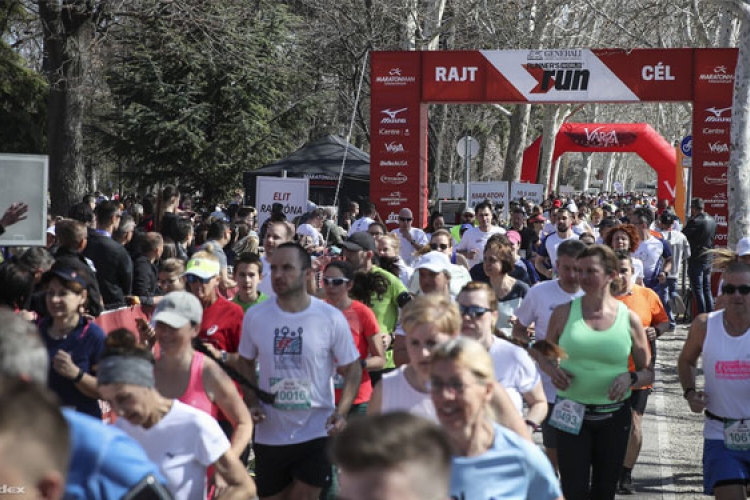 Dombóvári női győztes a balatonfüredi maratonon