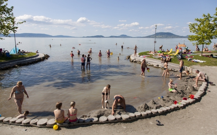 Jó pár bajbajutottat kellett kimenteni a magyar vizekből a hétvégén